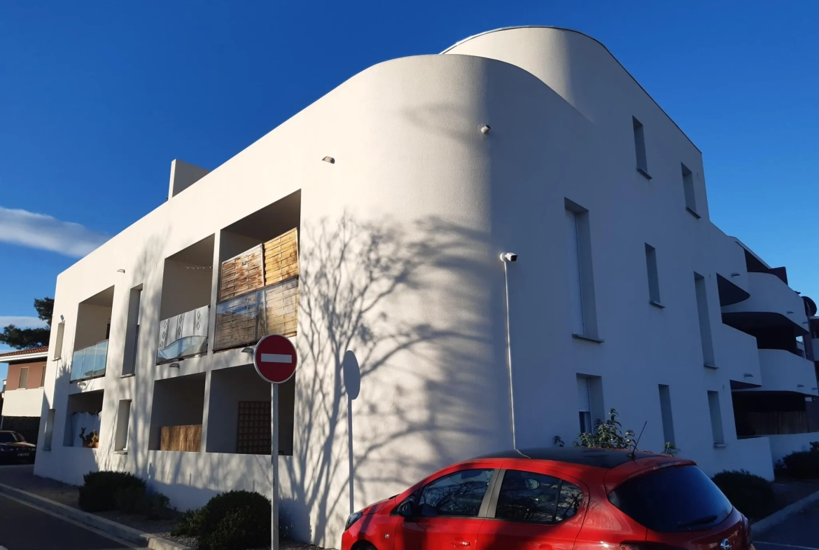 Appartement T3 récent à vendre à Perpignan, secteur Porte d'Espagne, avec parking et rentabilité immédiate 