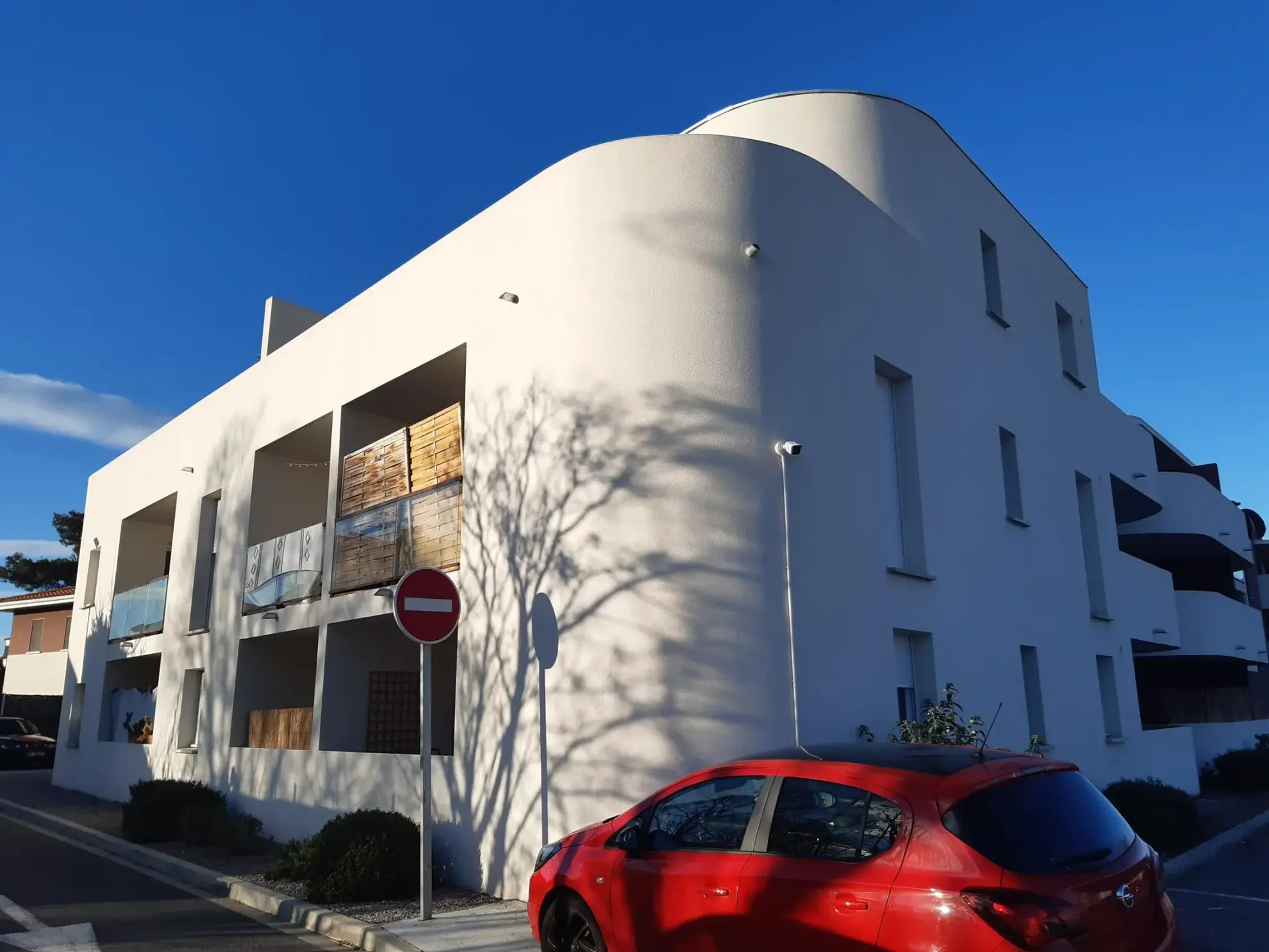 Appartement T3 récent à vendre à Perpignan, secteur Porte d'Espagne, avec parking et rentabilité immédiate 