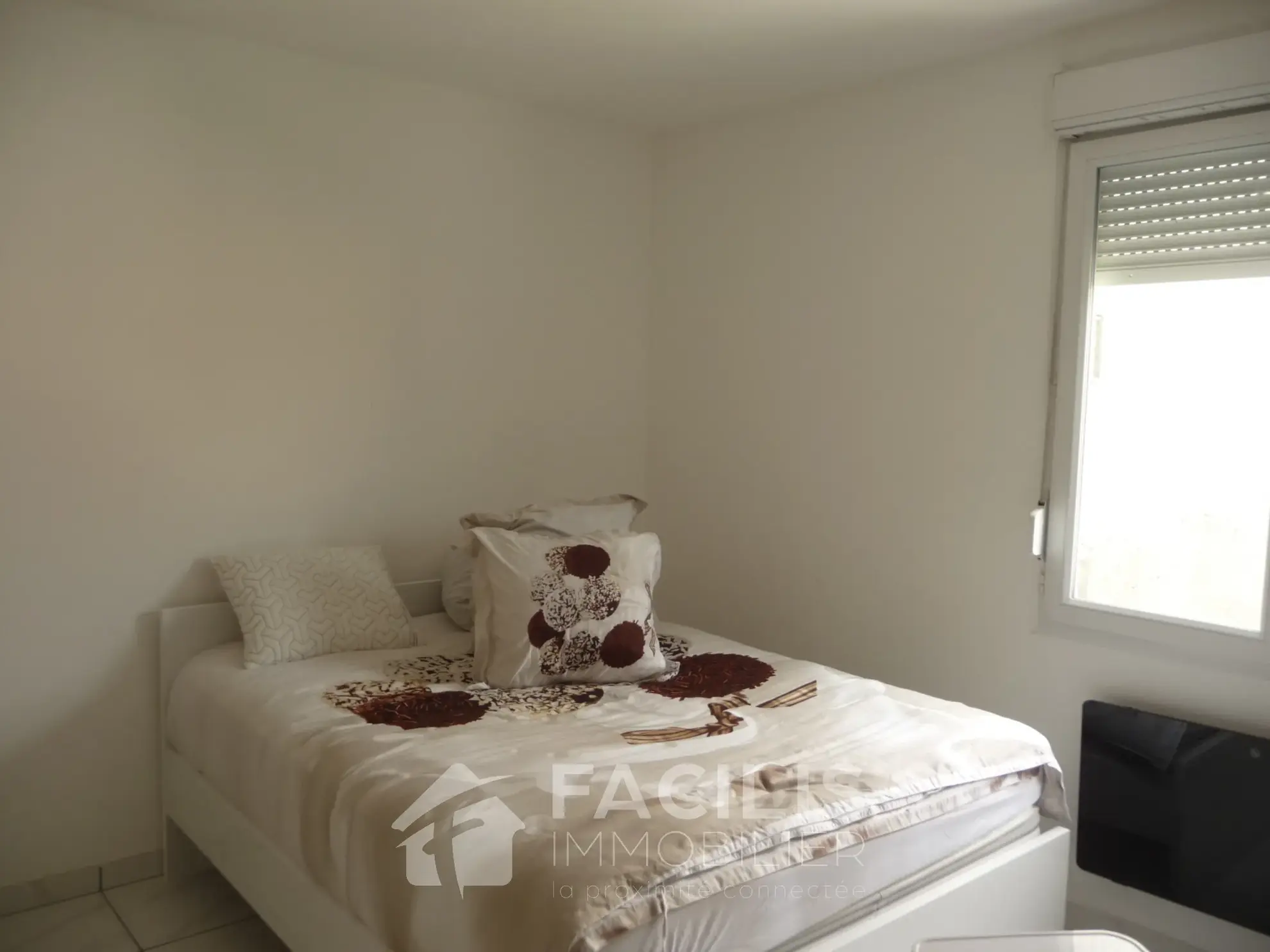 Maison moderne de 126 m² à Bordeaux avec jardin et stationnement 