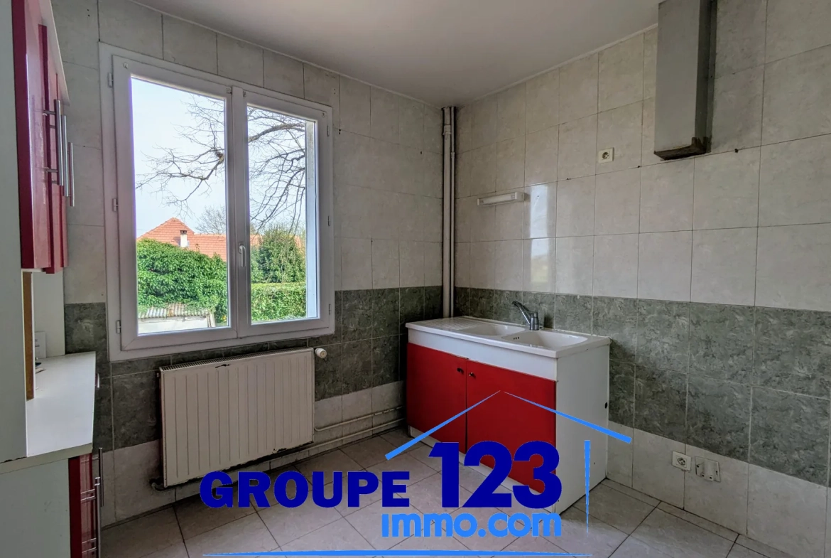 Spacieuse maison familiale avec 4 chambres, jardin et sous-sol à Appoigny 