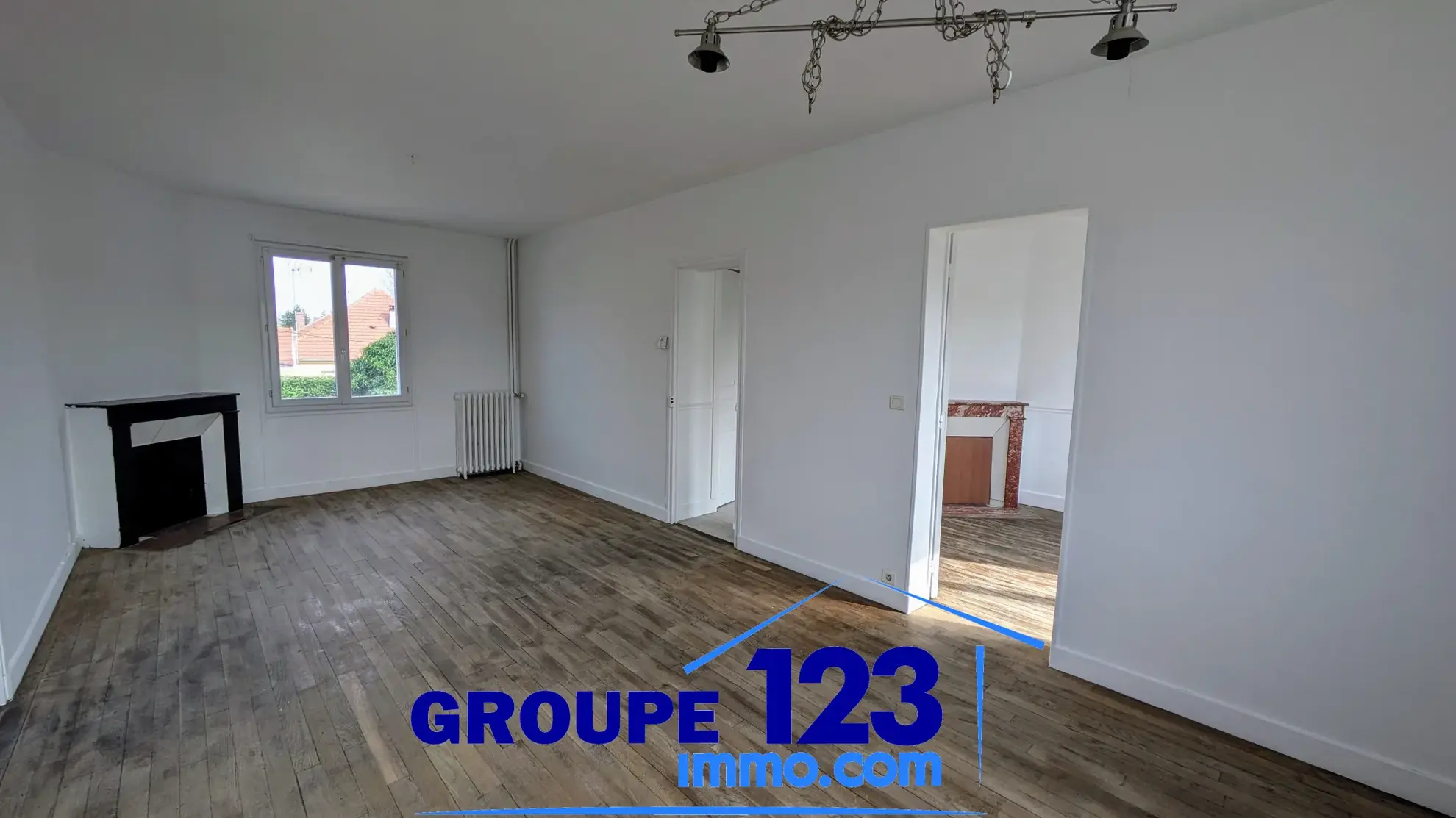 Spacieuse maison familiale avec 4 chambres, jardin et sous-sol à Appoigny 