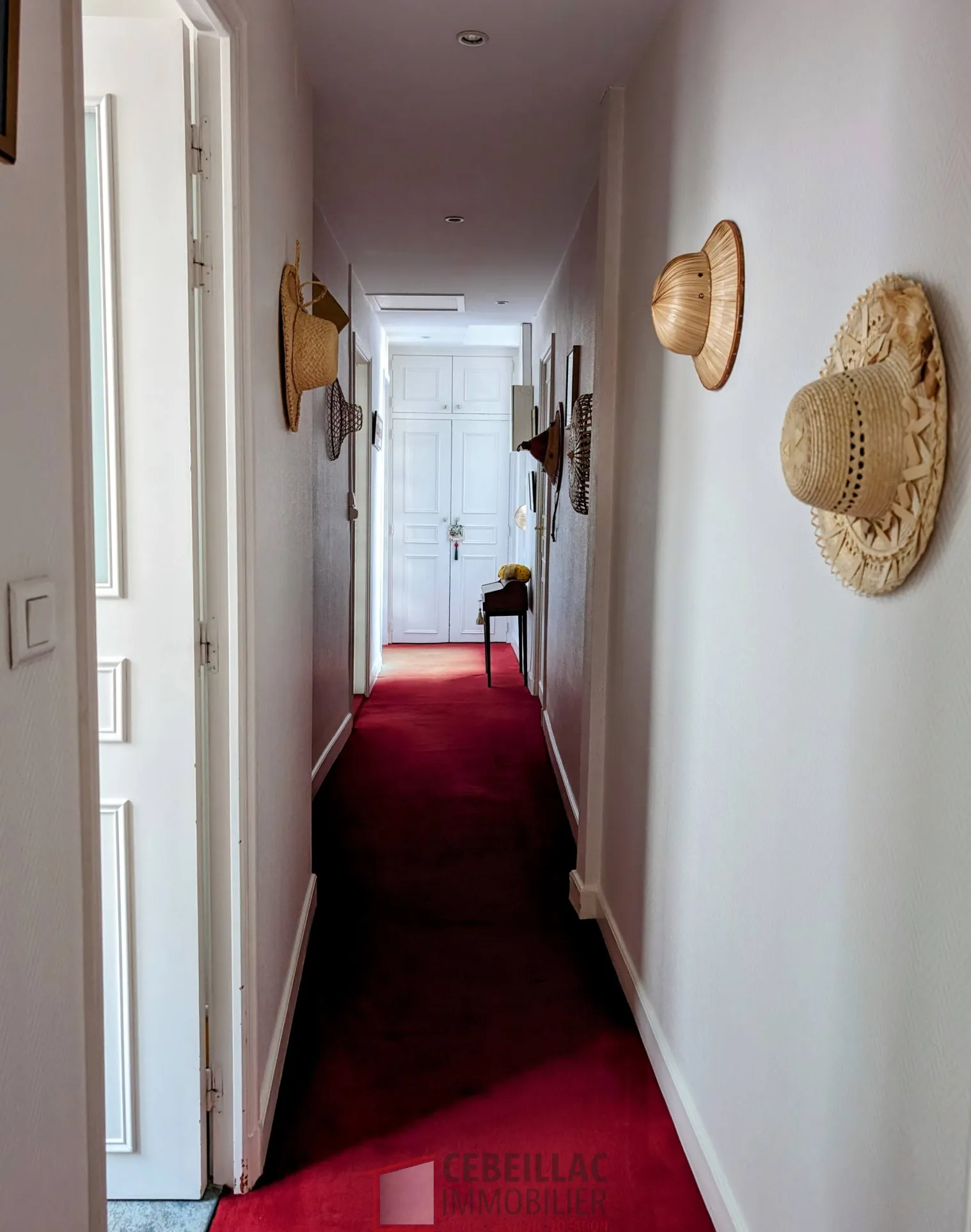 Grand appartement T6 à Clermont-Ferrand, idéal famille, proche écoles et commodités 