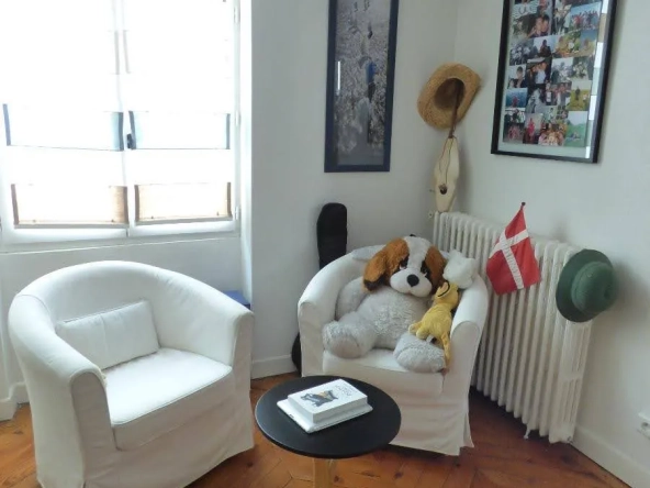 Grand appartement T6 à Clermont-Ferrand, idéal famille, proche écoles et commodités 