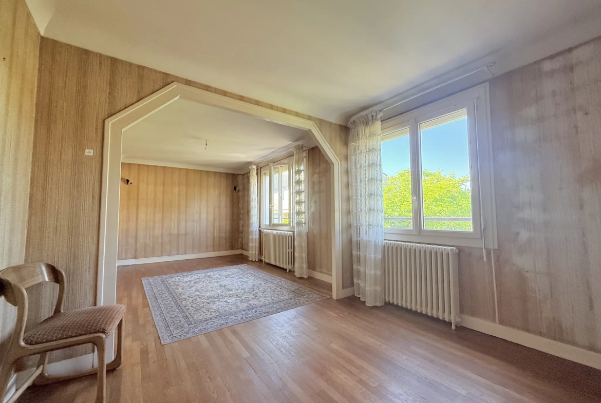 Maison 3 chambres proche des écoles et commerces à Vierzon 