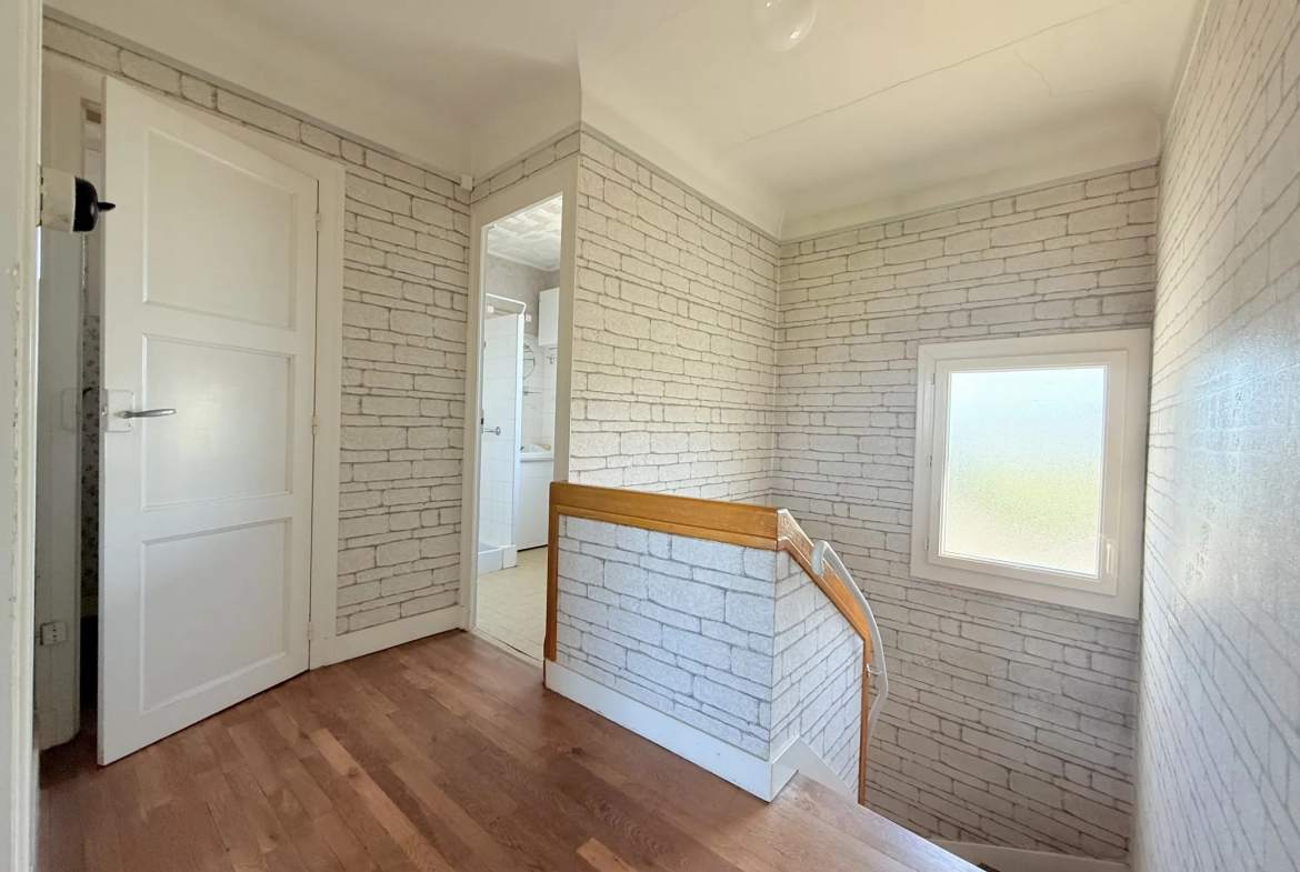 Maison 3 chambres proche des écoles et commerces à Vierzon 