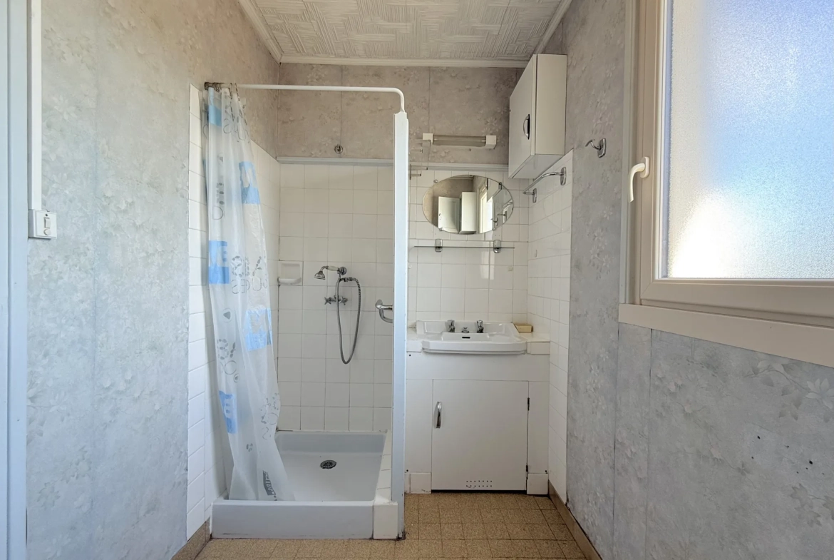 Maison 3 chambres proche des écoles et commerces à Vierzon 
