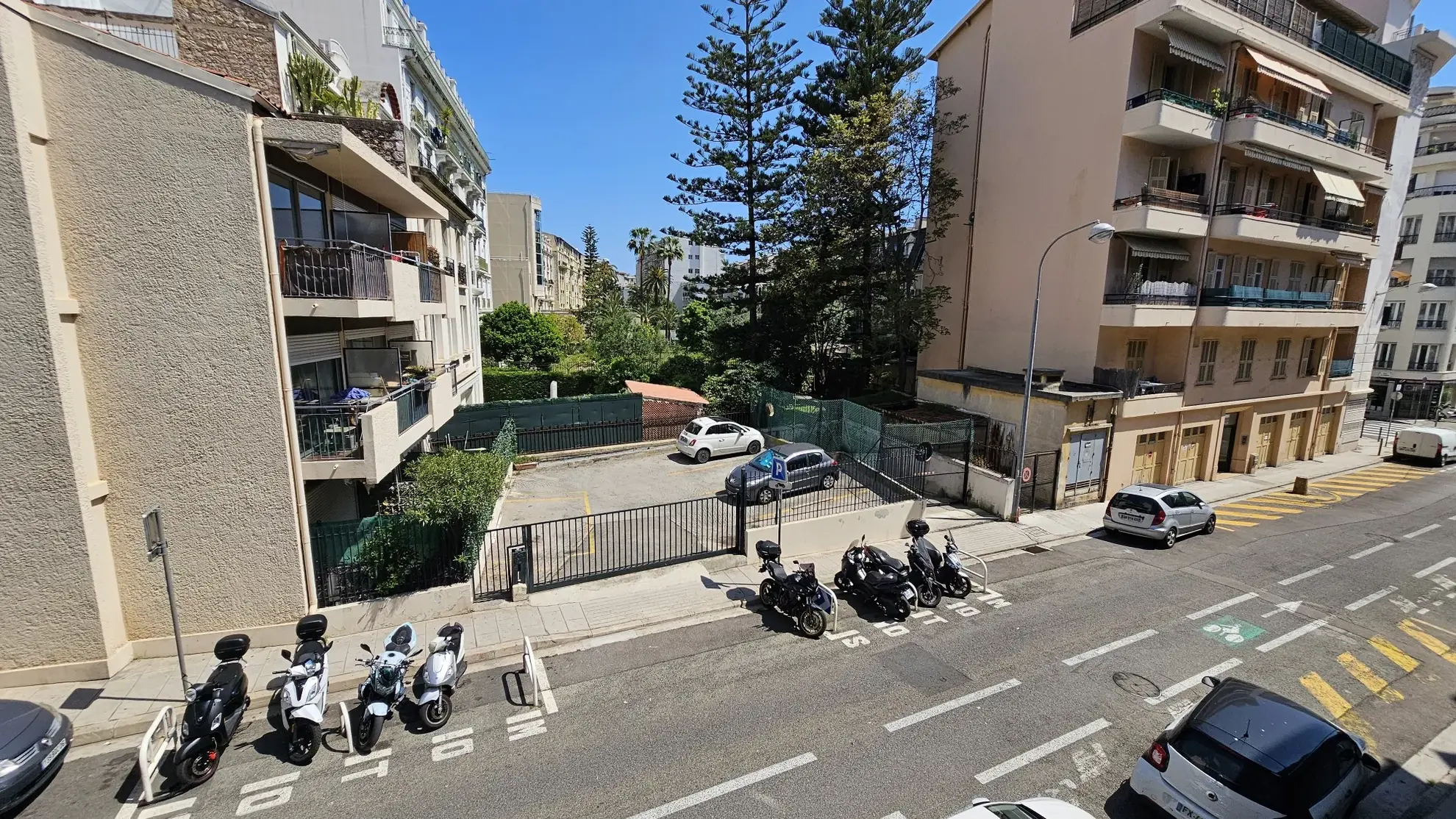 Appartement T2 avec terrasse à Nice – Spacieux et lumineux 