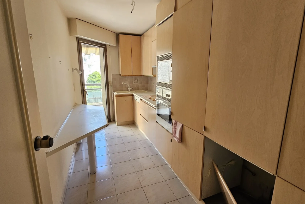 Appartement T2 avec terrasse à Nice – Spacieux et lumineux 