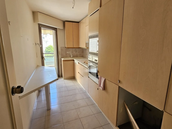 Appartement T2 avec terrasse à Nice – Spacieux et lumineux 