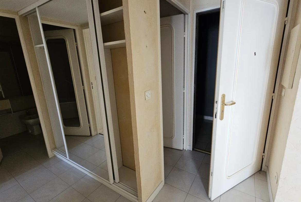 Appartement T2 avec terrasse à Nice – Spacieux et lumineux 