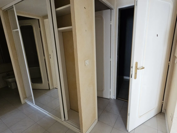 Appartement T2 avec terrasse à Nice – Spacieux et lumineux 