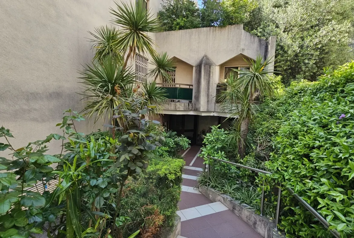 Appartement T2 avec terrasse à Nice – Spacieux et lumineux 