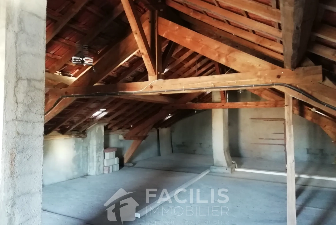 Charmante maison de village de 90m² avec dépendances en région Centre-Allier 