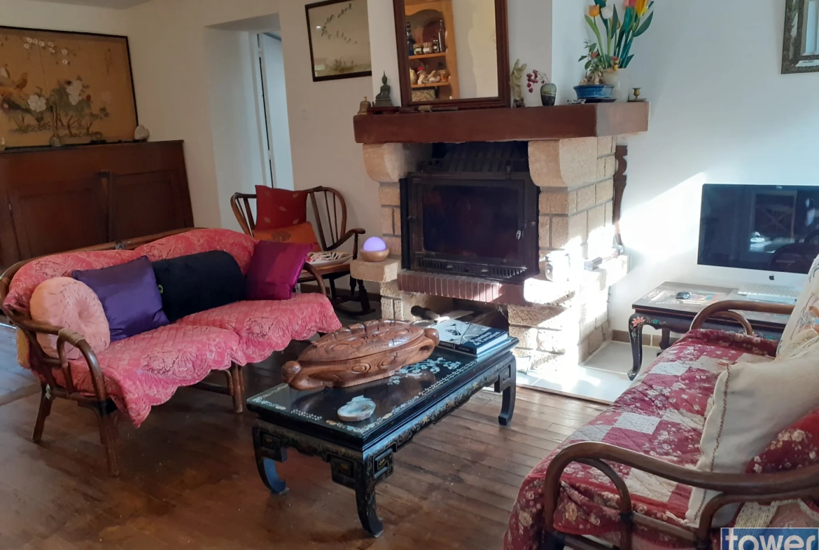 Charmante maison en pierre avec 3 chambres au cœur du Périgord-Limousin 