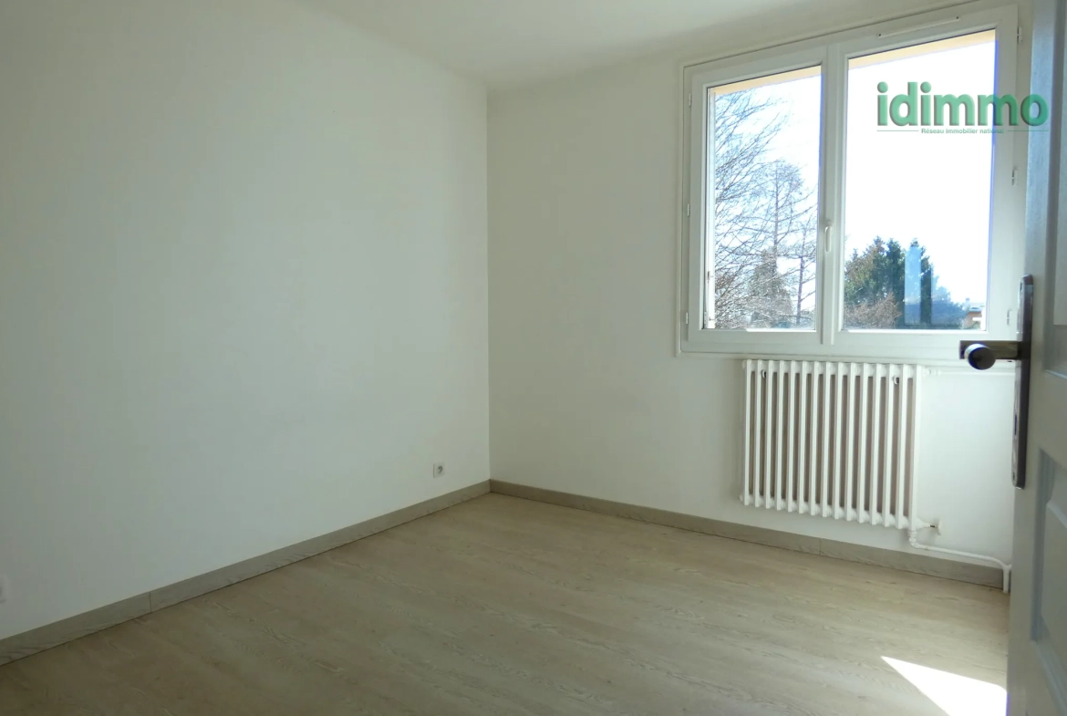 Vente Appartement T4 Lumineux avec Garage et Cave à Aurillac Gare 