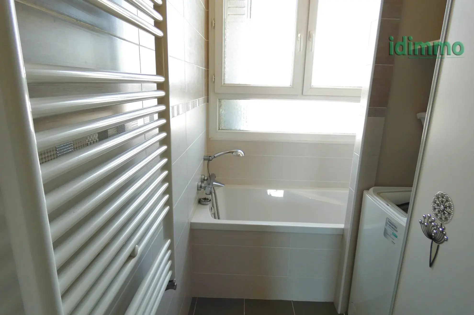 Vente Appartement T4 Lumineux avec Garage et Cave à Aurillac Gare 