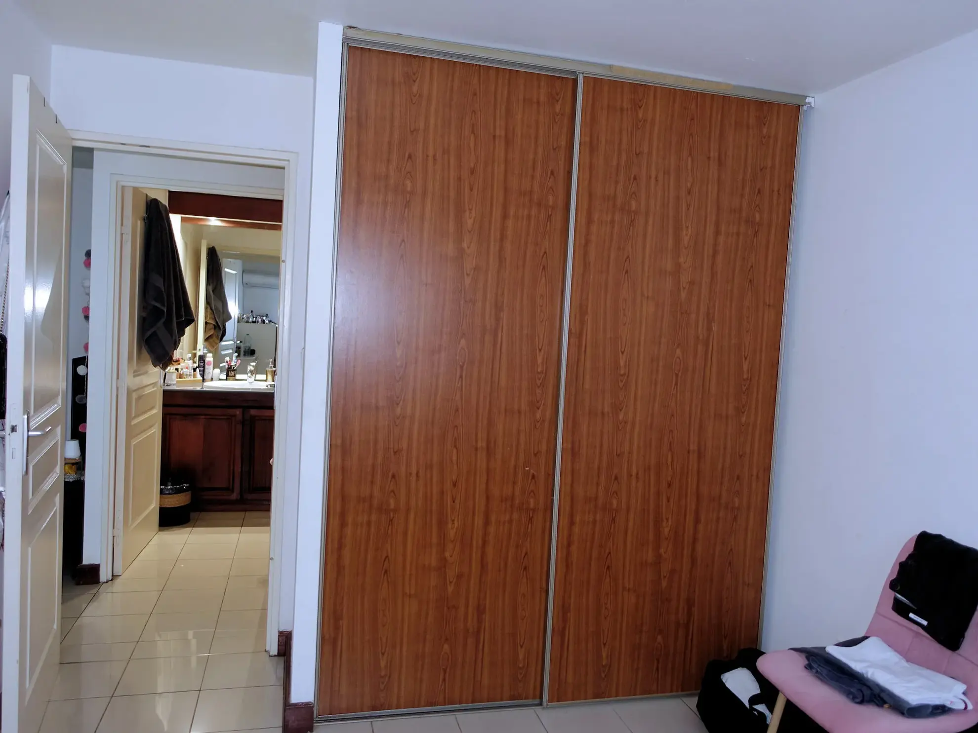 Appartement T2 de 44m² à Sainte Clotilde, Saint-Denis avec parking et bail en cours 