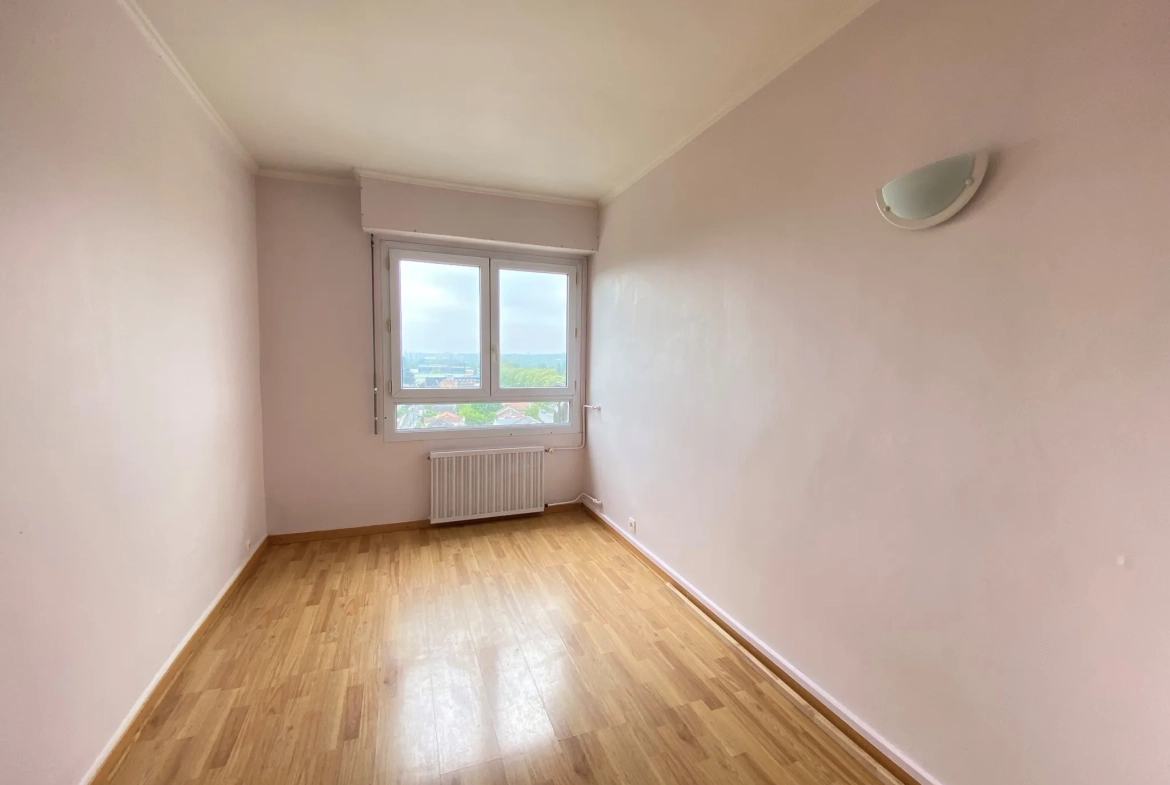 Appartement 3 pièces lumineux en centre-ville de Viry-Châtillon avec parking et cave 