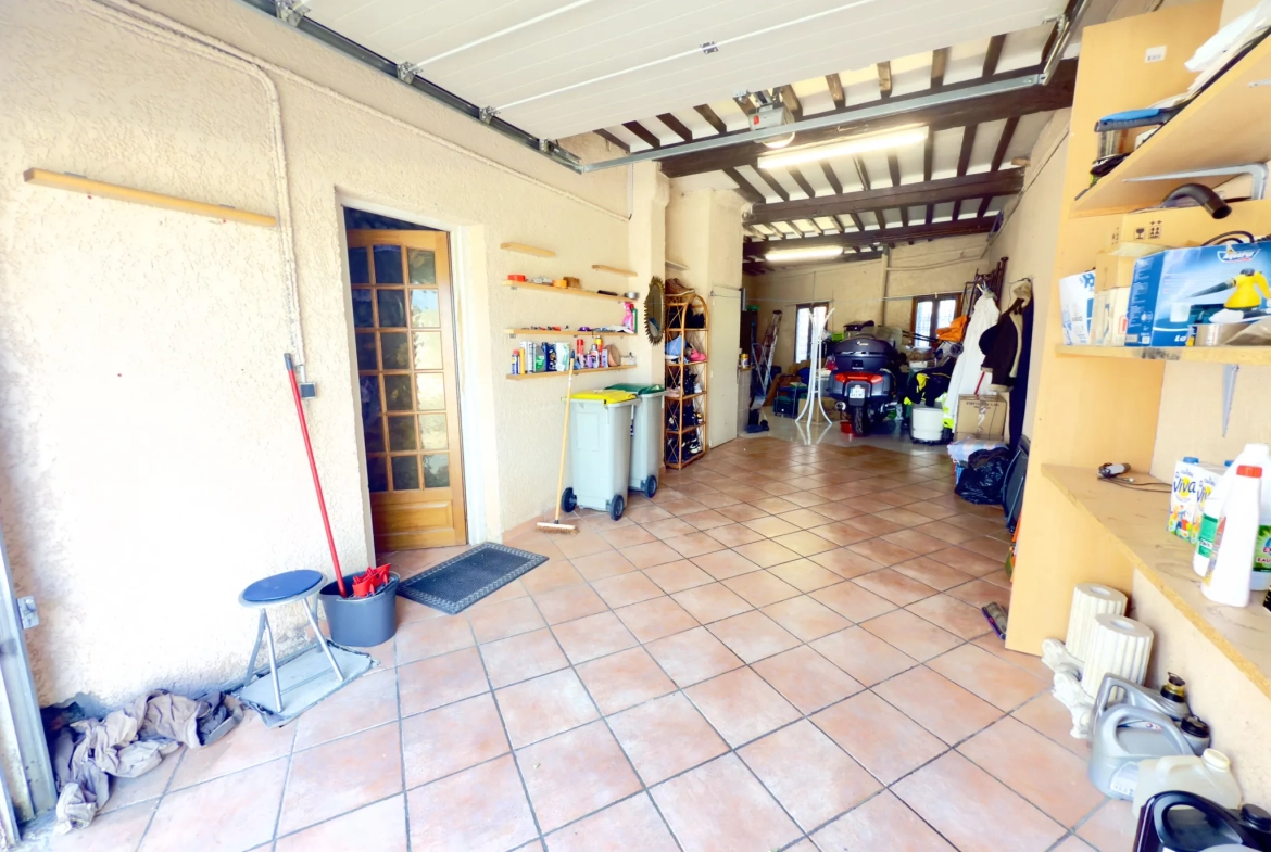 Maison T4 à Perpignan avec Cour et Double Garage - Quartier Saint-Assiscle 