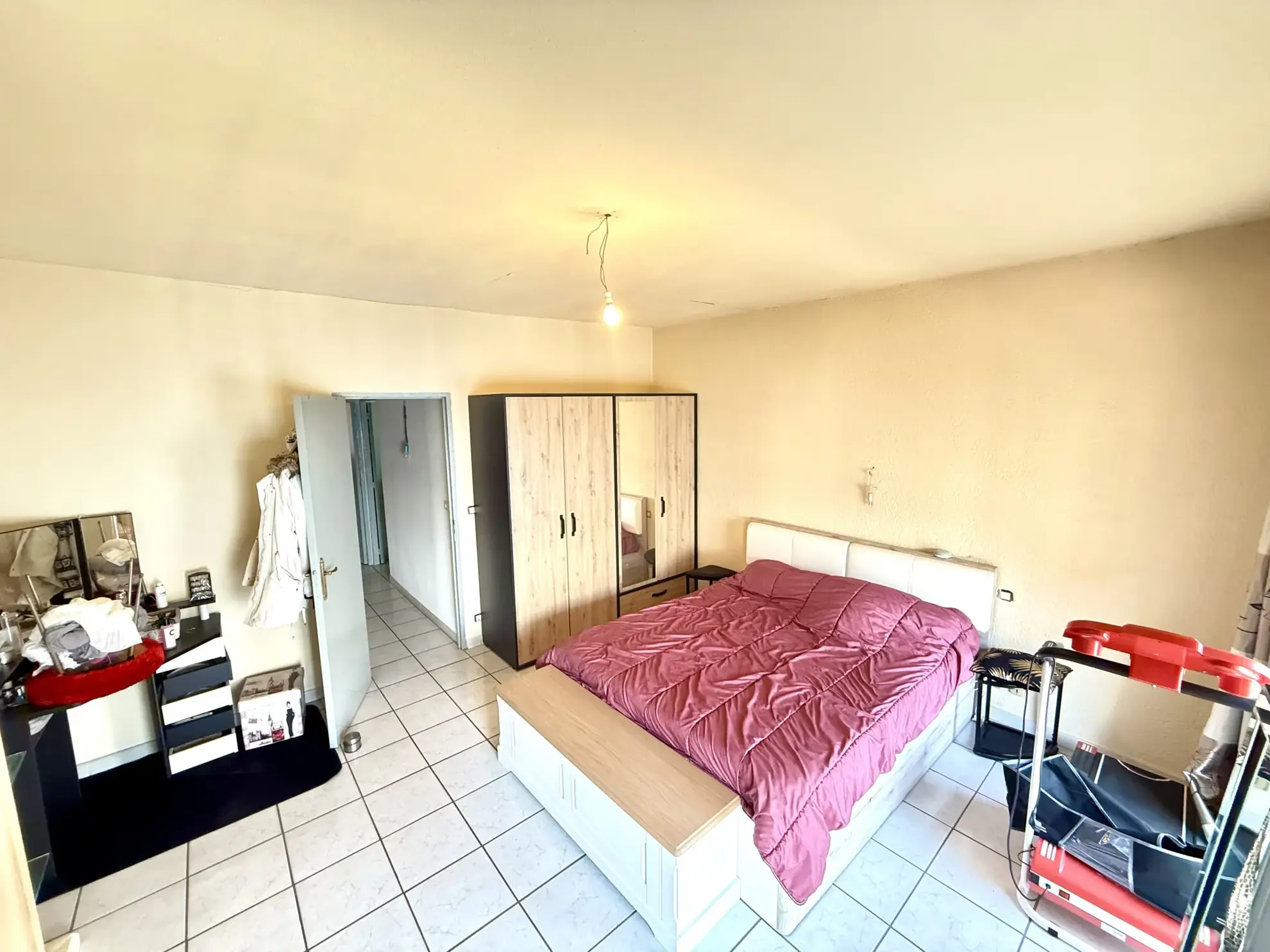 Maison T4 à Perpignan avec Cour et Double Garage - Quartier Saint-Assiscle 