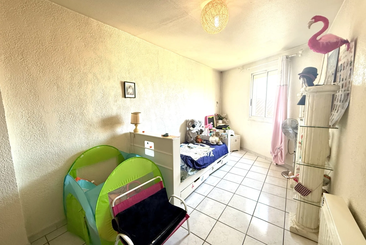 Maison T4 à Perpignan avec Cour et Double Garage - Quartier Saint-Assiscle 