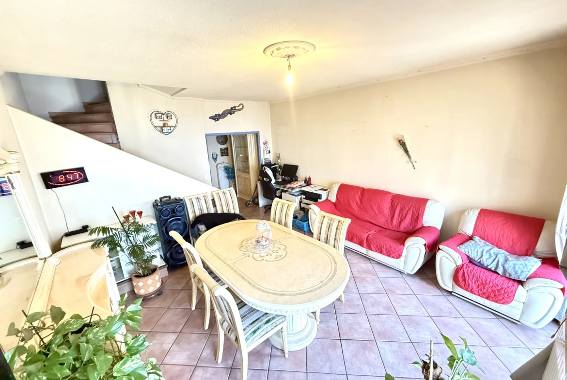 Maison T4 à Perpignan avec Cour et Double Garage - Quartier Saint-Assiscle 