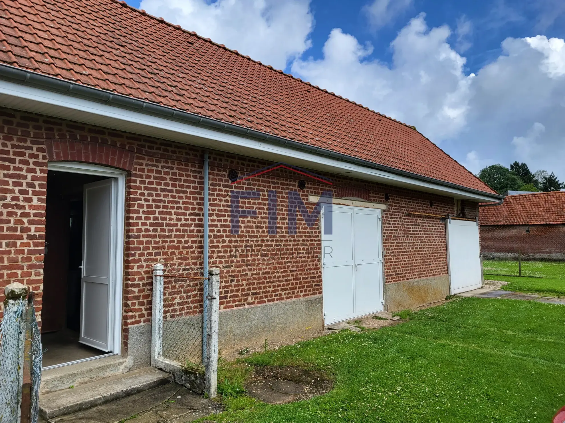 Longère à rénover avec grand terrain à Penly, secteur Dieppe-Le Tréport 
