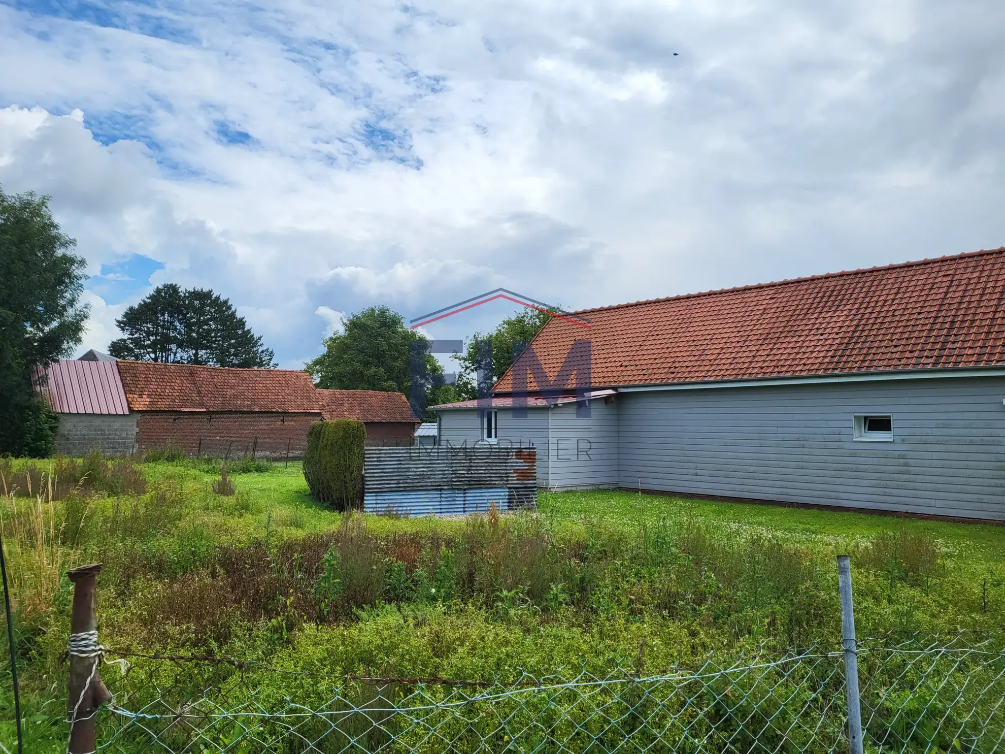 Longère à rénover avec grand terrain à Penly, secteur Dieppe-Le Tréport 