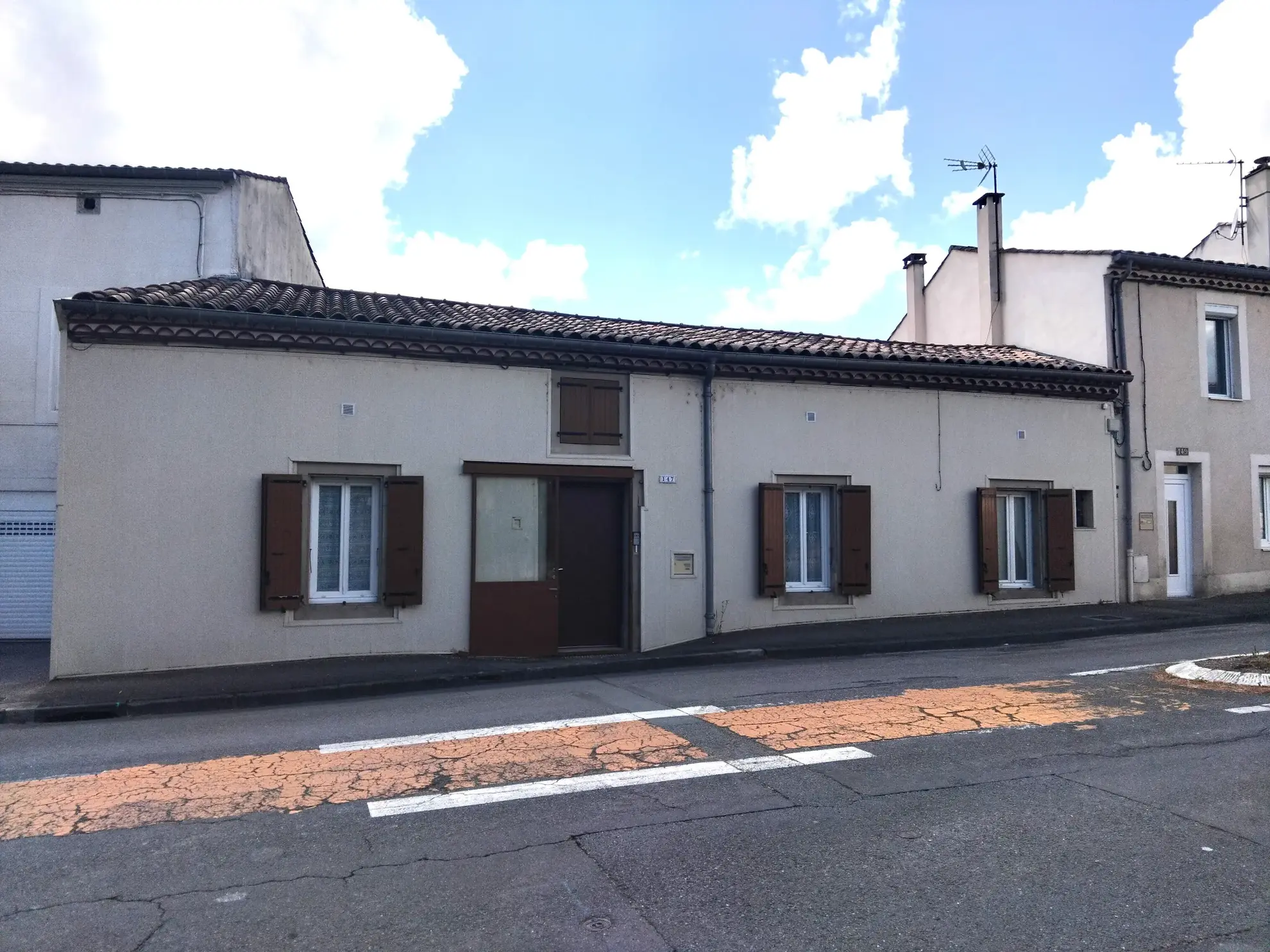 Maison de plain-pied à vendre à Castres, secteur Travet avec jardin et garage 