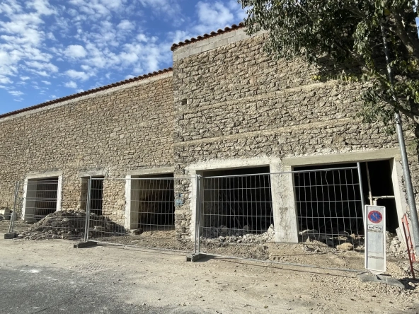 Immeuble de 125m² avec permis purgé à Boisseron, idéal pour investissement ou projet personnalisé