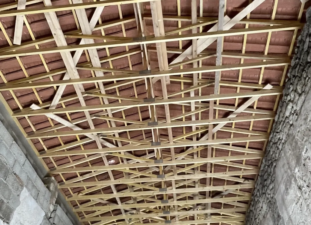 Immeuble de 125m² avec permis purgé à Boisseron, idéal pour investissement ou projet personnalisé 