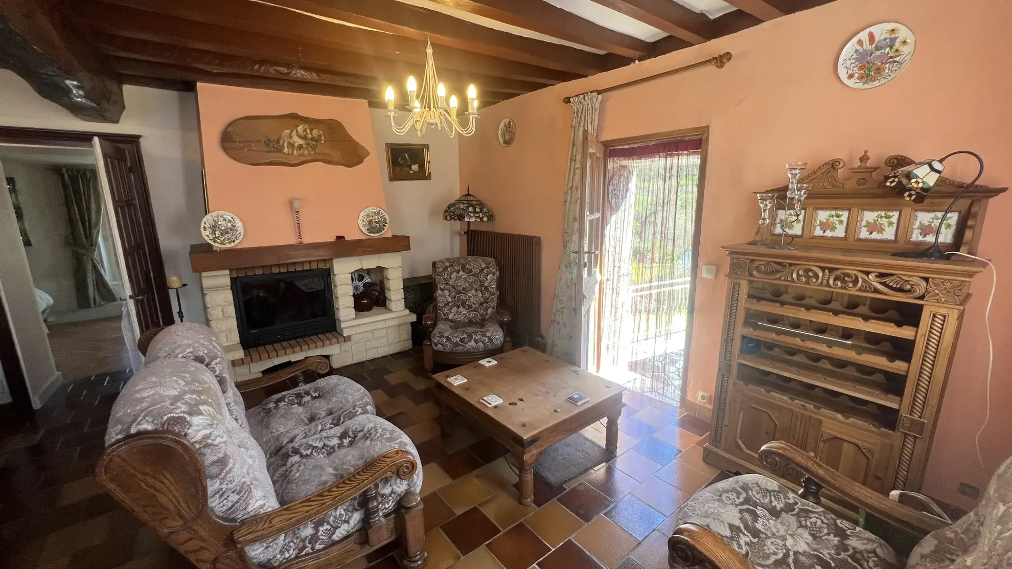Belle maison avec vue imprenable sur le Vézelien à Chamoux 