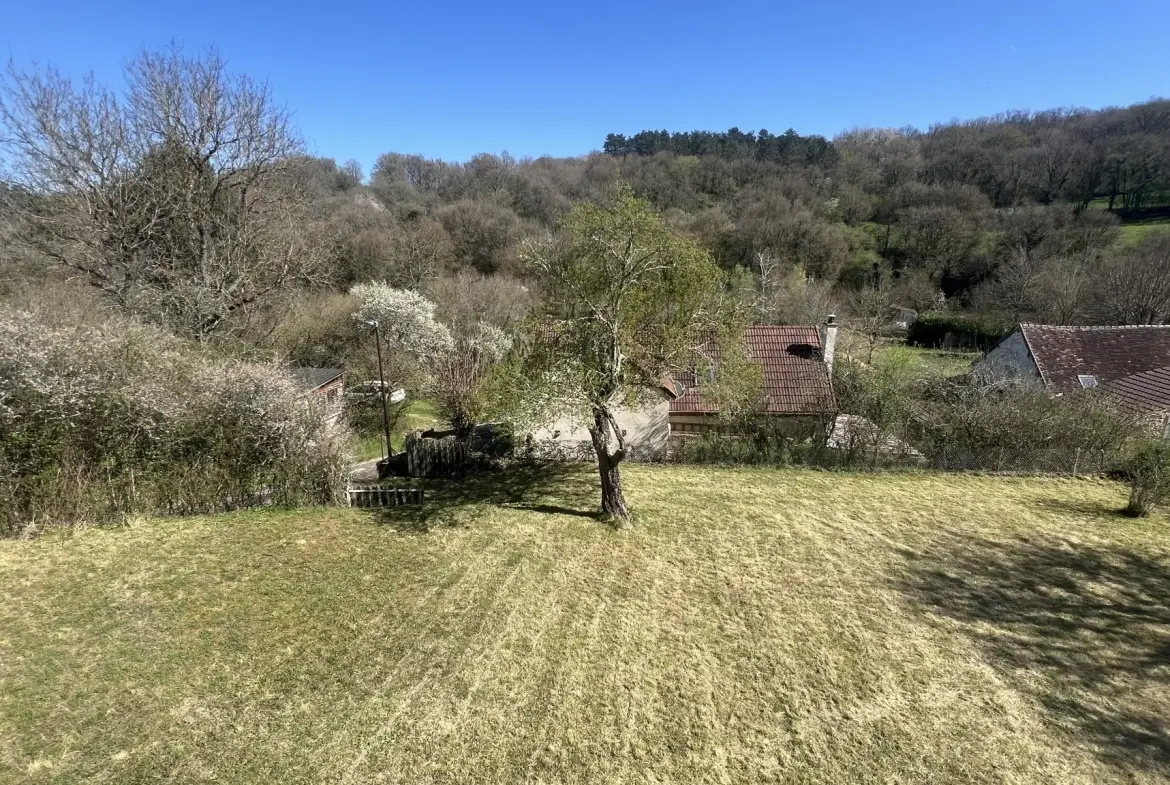 Belle maison avec vue imprenable sur le Vézelien à Chamoux 