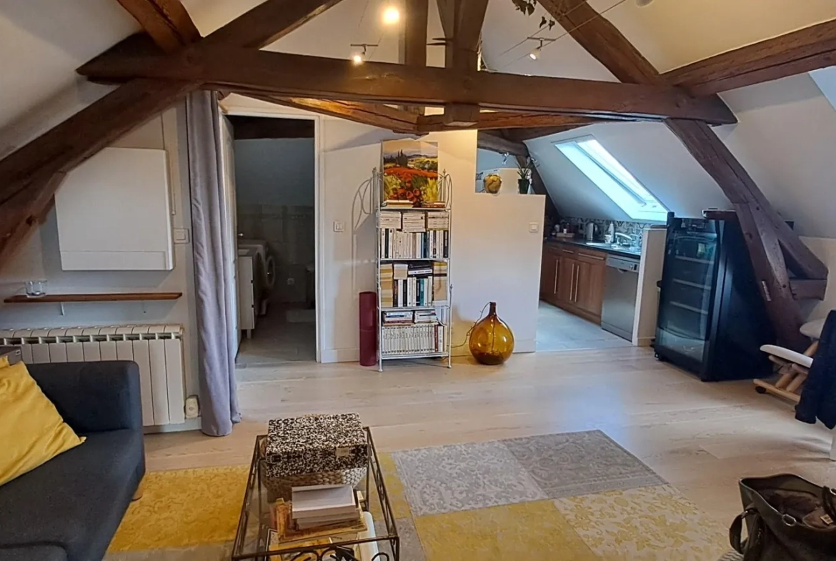 Appartement F3 lumineux avec parking en plein centre-ville de Dourdan 