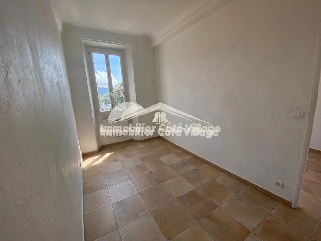 Appartement 2 pièces à Drap en vente, investissement locatif idéal 