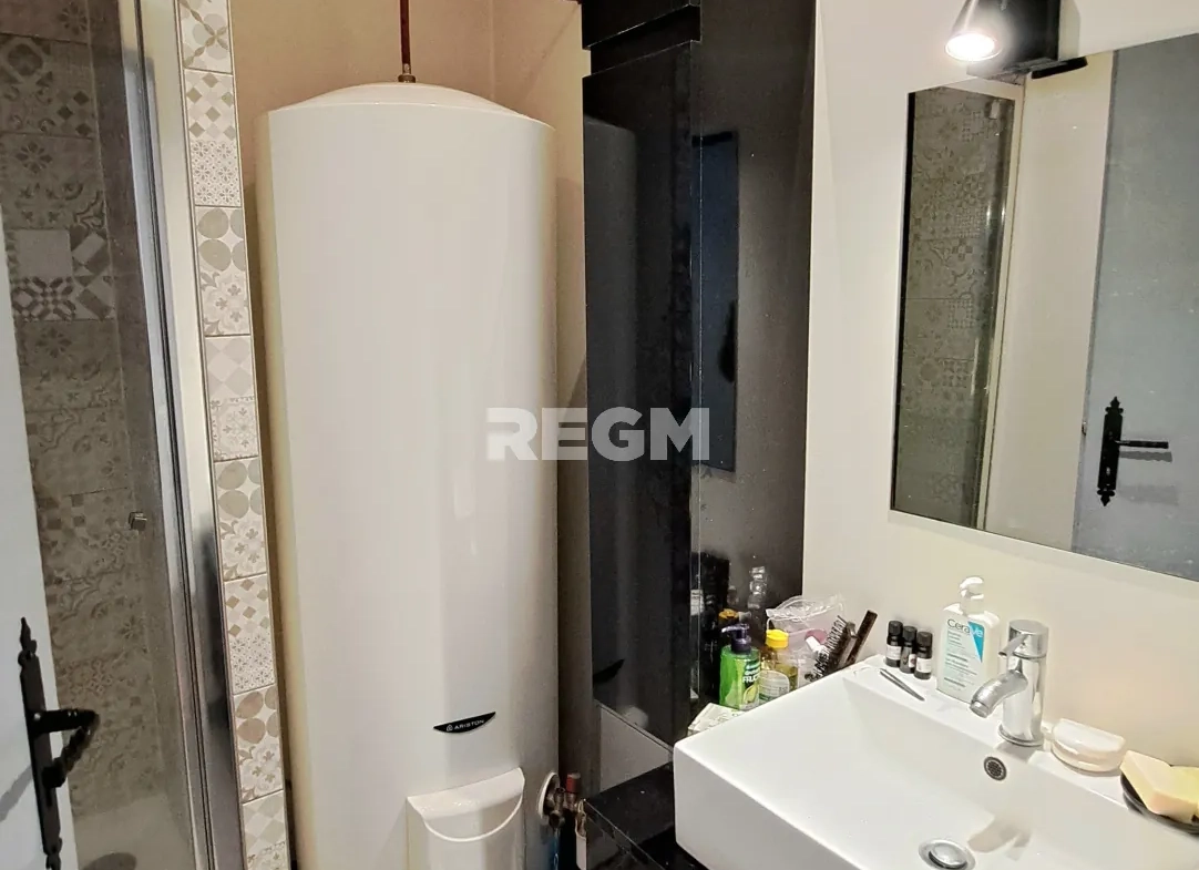 Appartement T5 en Hypercentre de Pau à Vendre avec Rendement de 7% 