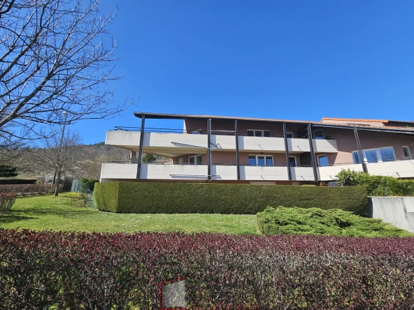 Bel appartement T4 avec terrasse, garage et prestations modernes à Chamalieres 