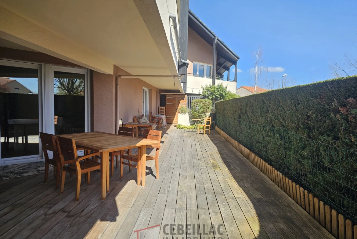Bel appartement T4 avec terrasse, garage et prestations modernes à Chamalieres 