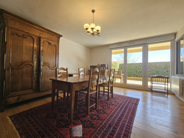 Bel appartement T4 avec terrasse, garage et prestations modernes à Chamalieres 