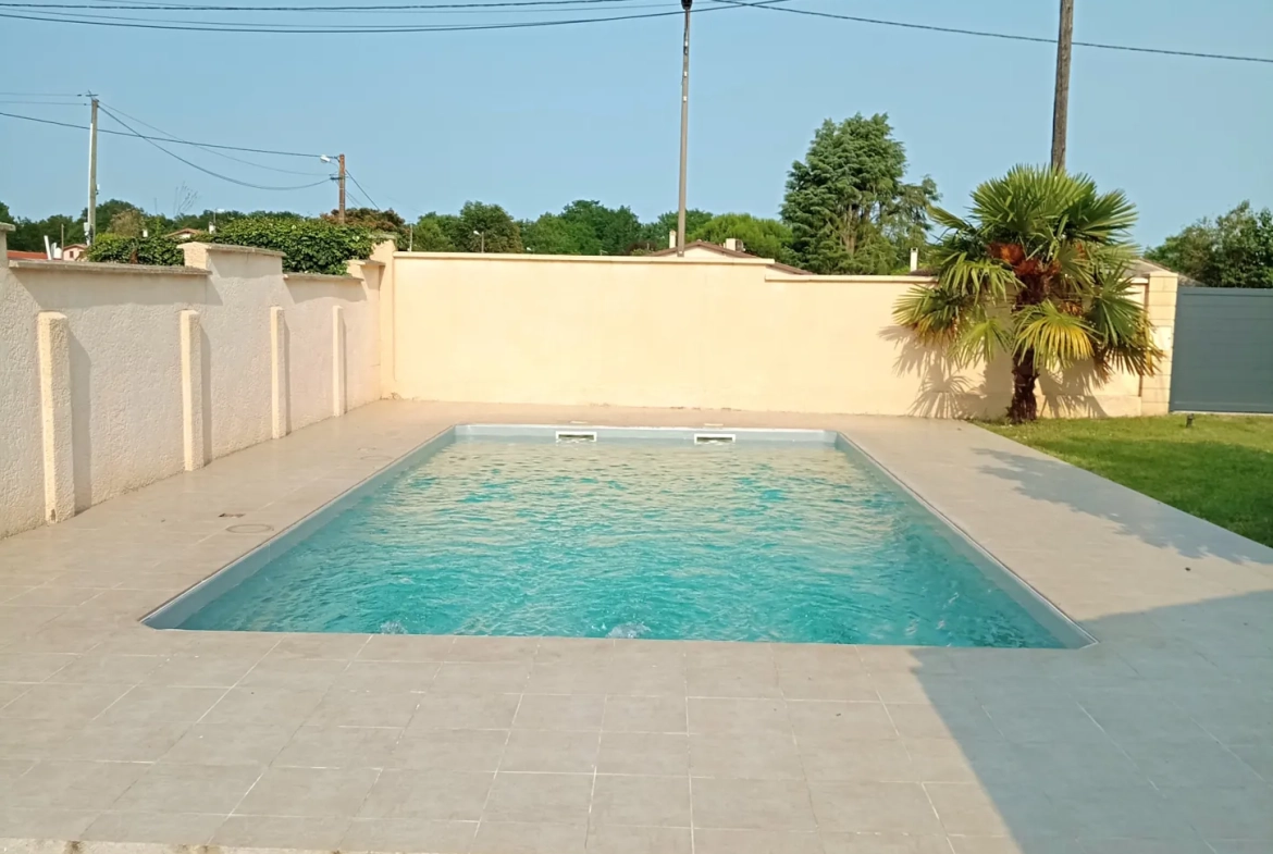 Maison en pierre avec piscine à Bazas - Spacieuse et rénovée 