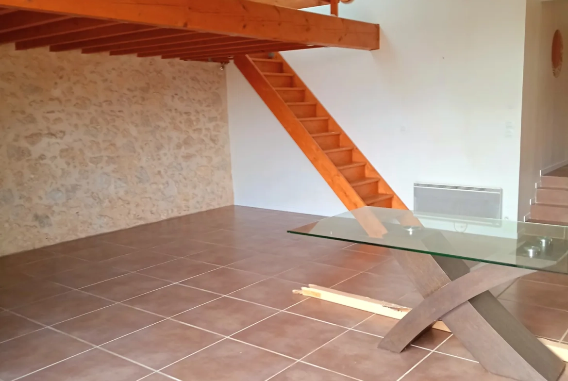 Maison en pierre avec piscine à Bazas - Spacieuse et rénovée 