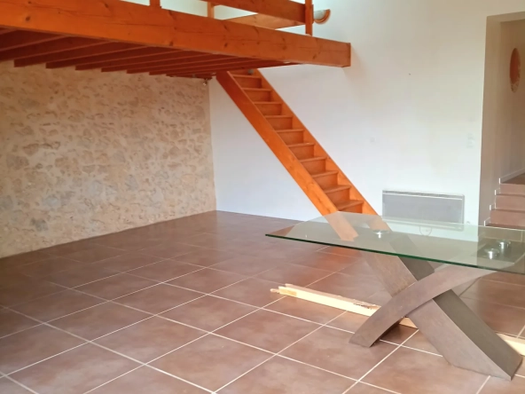 Maison en pierre avec piscine à Bazas - Spacieuse et rénovée 