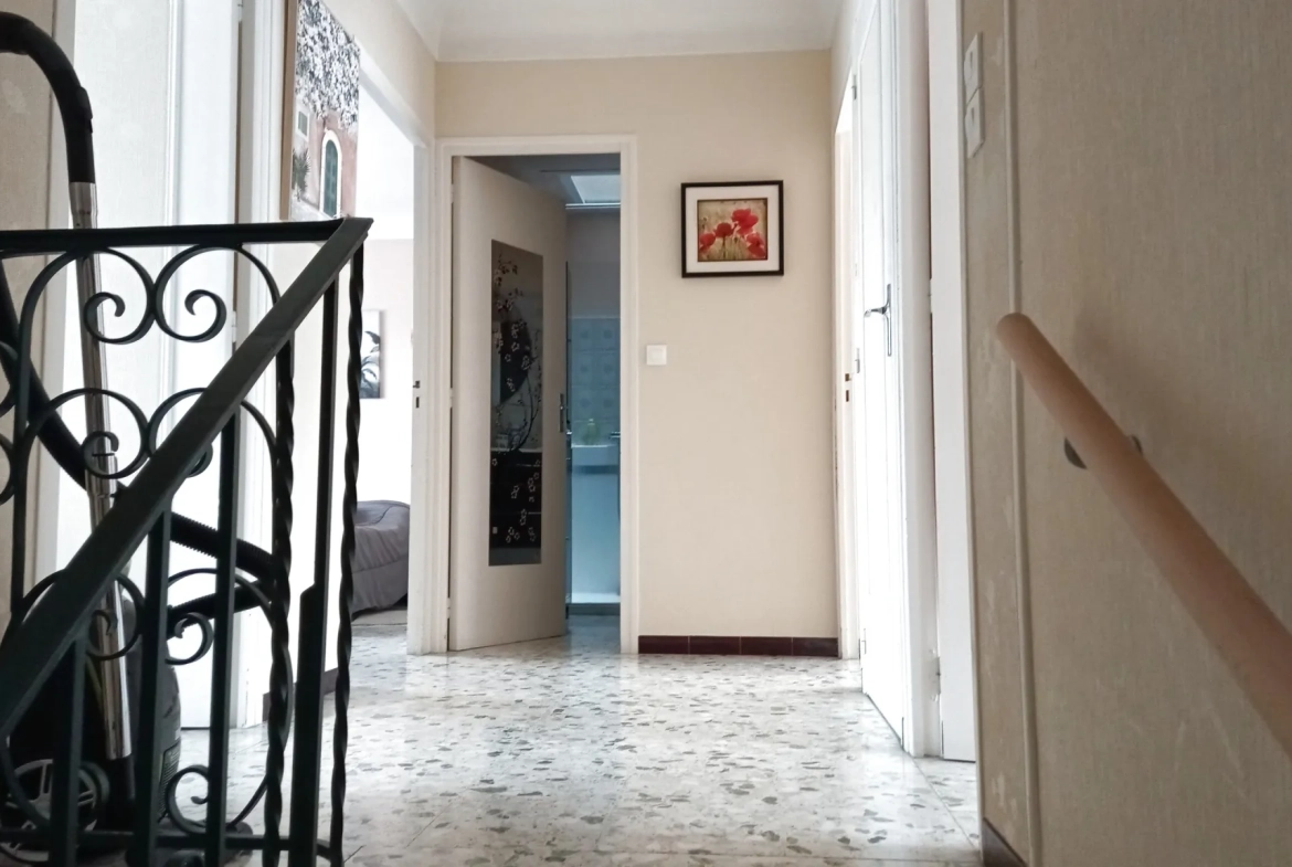 Maison familiale avec 4 chambres au Boulou à vendre à 248 000 euros 