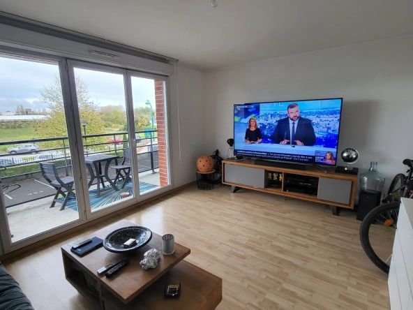 Appartement Type 2 avec Balcon à Arras – Vendue Louée, Parking Inclu