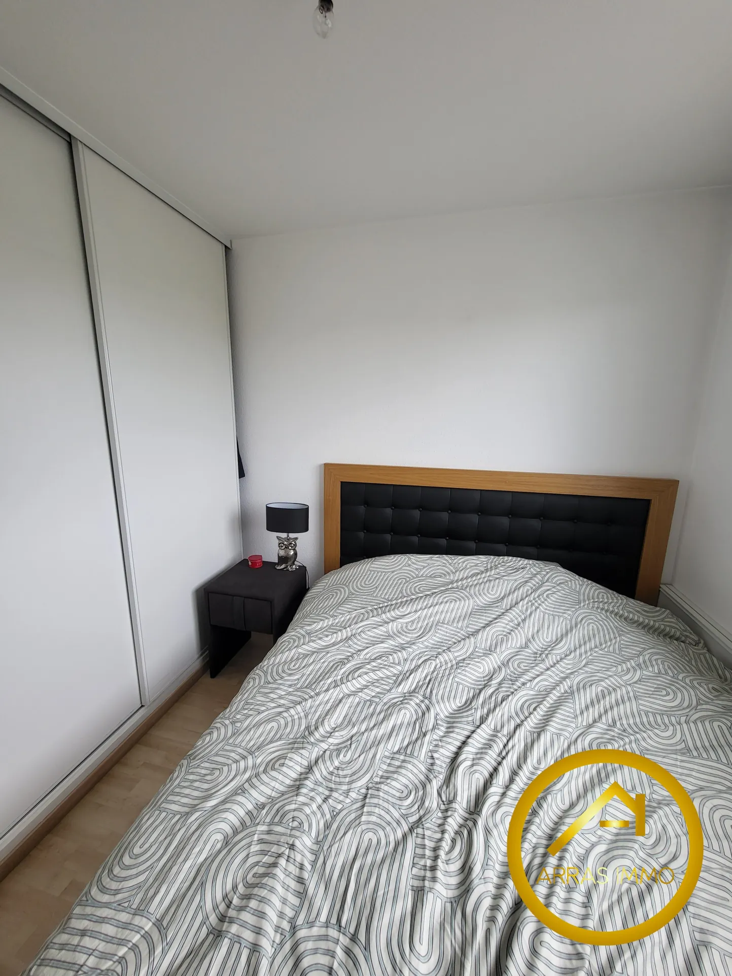 Appartement Type 2 avec Balcon à Arras – Vendue Louée, Parking Inclu 