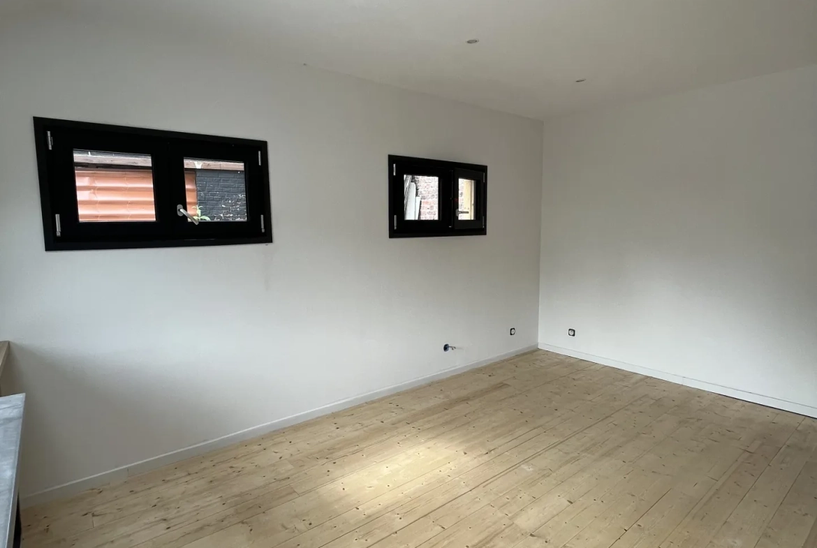 Loft individuel de 70 m² avec jardin et terrasse suspendue à Tourcoing 