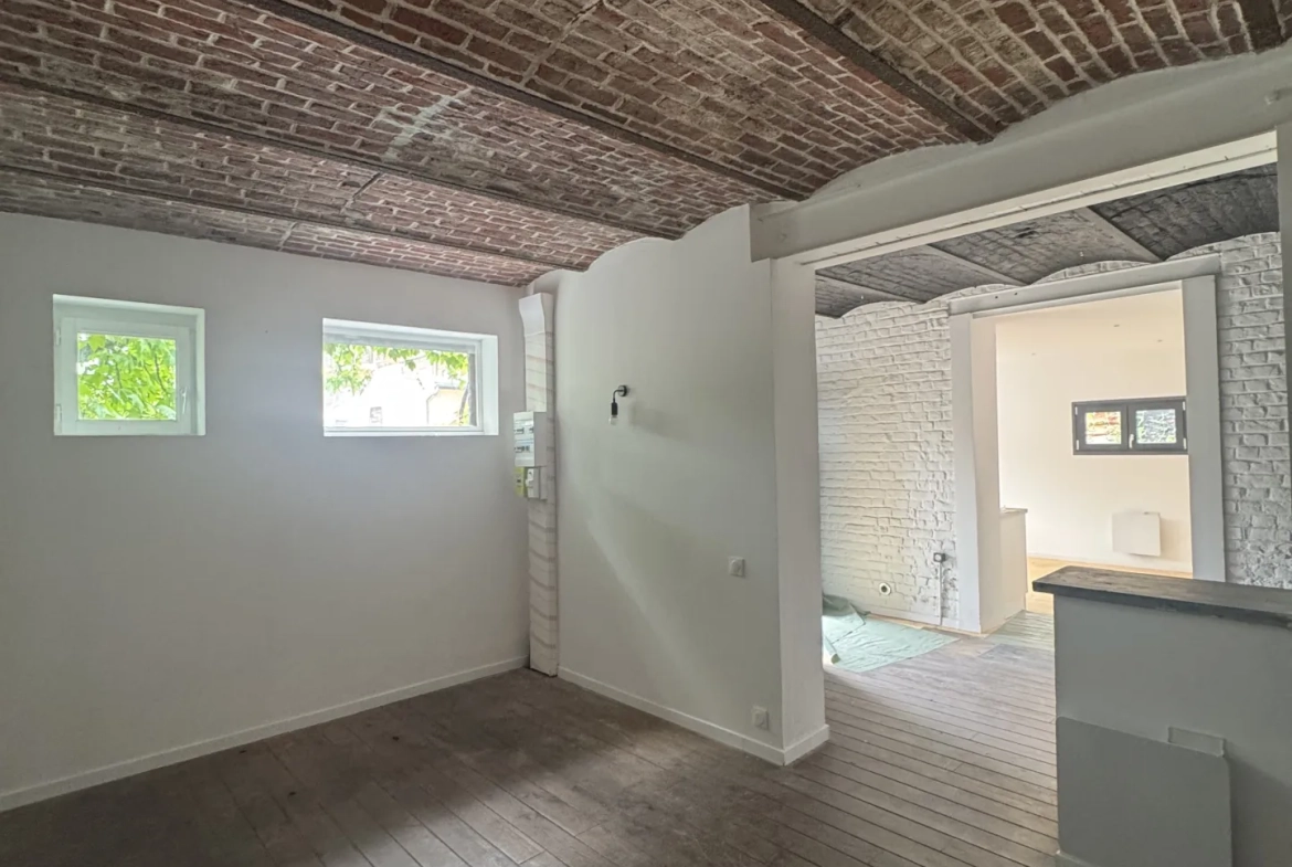 Loft individuel de 70 m² avec jardin et terrasse suspendue à Tourcoing 