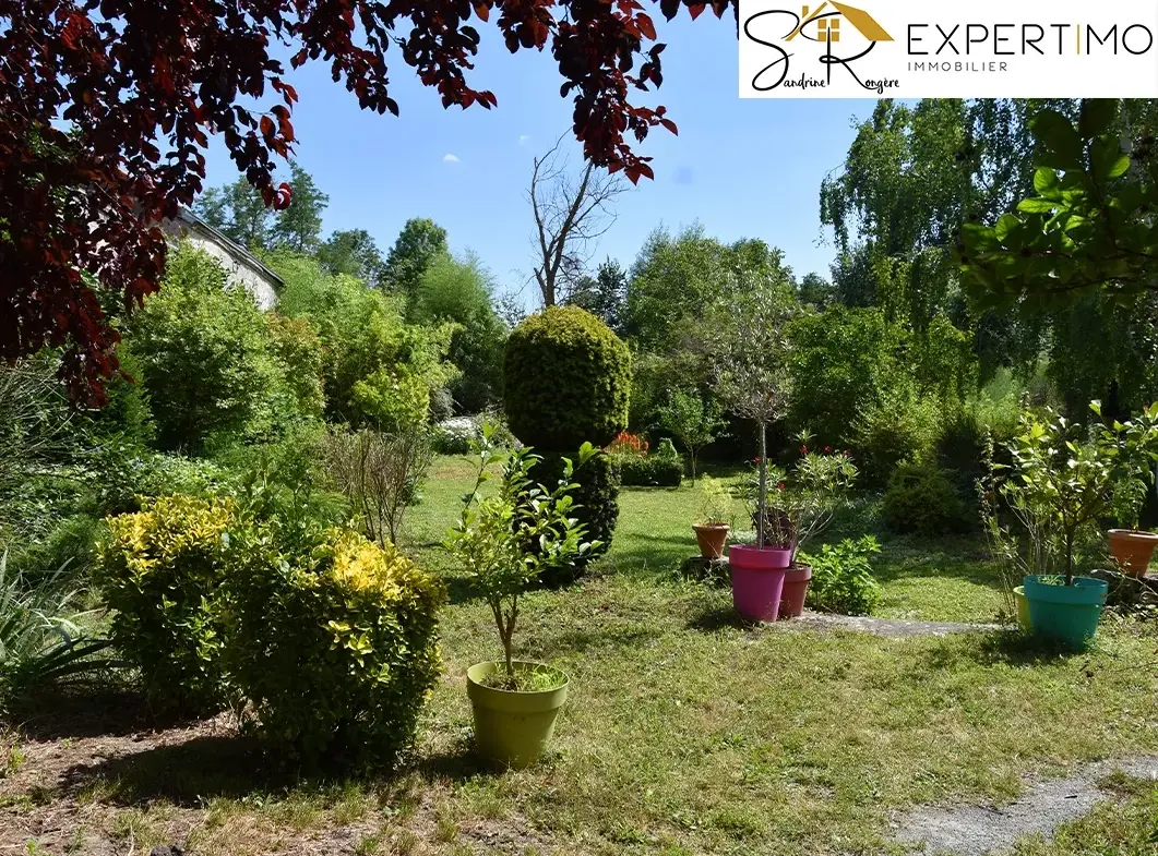 Maison de 153 m² avec grange et jardin arboré à Davayat, proche Riom 