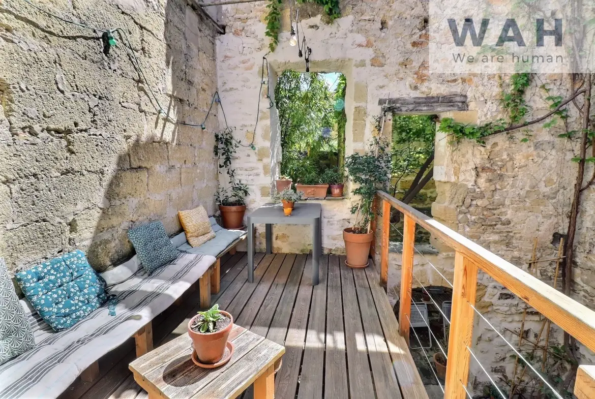 Maison de village avec cachet, patio et garage à Lunel - 141 m² 