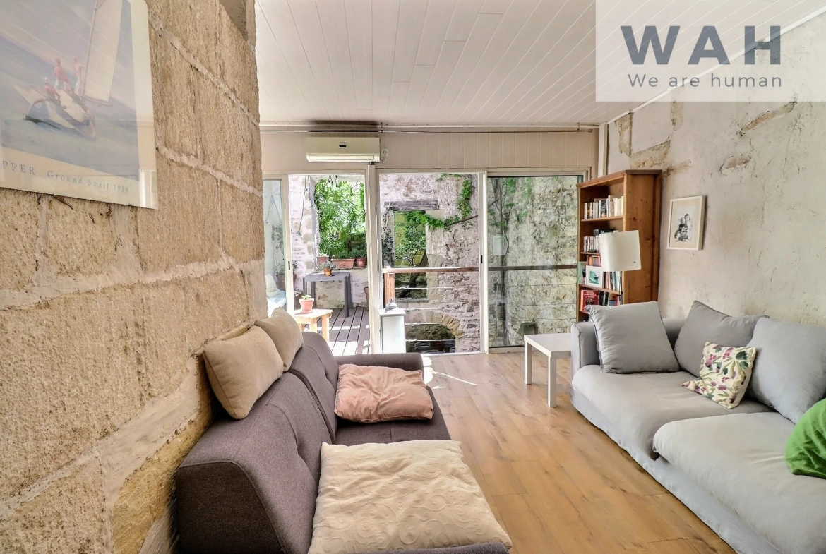 Maison de village avec cachet, patio et garage à Lunel - 141 m² 